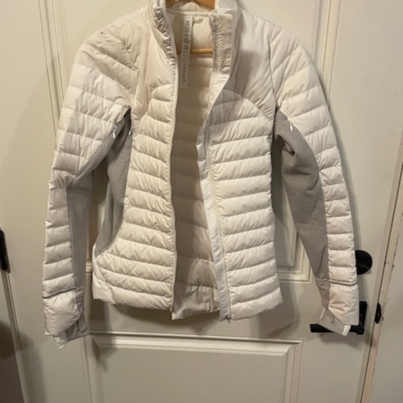 LULULEMON SLIM FIT PUFFER JACKET - Picture 1 of 5